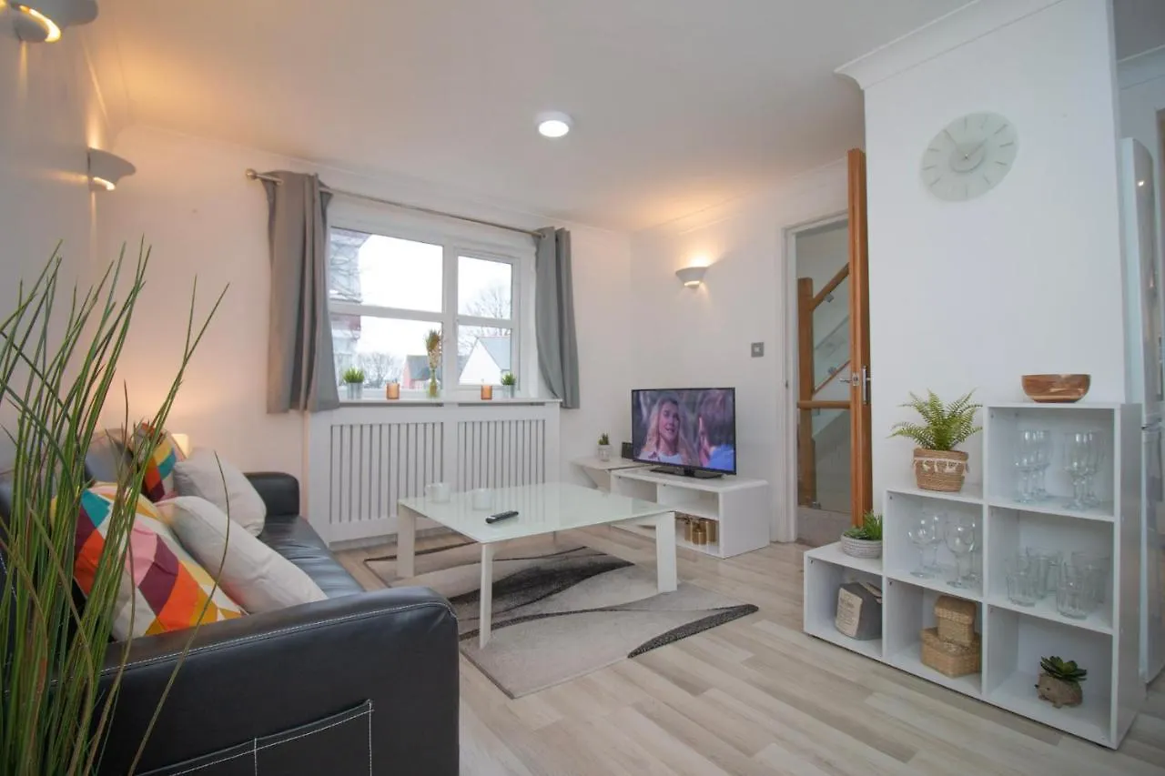 Sealock Mews By Property Promise contacts