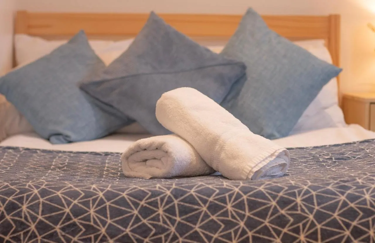 Sealock Mews By Property Promise Cardiff Holiday home