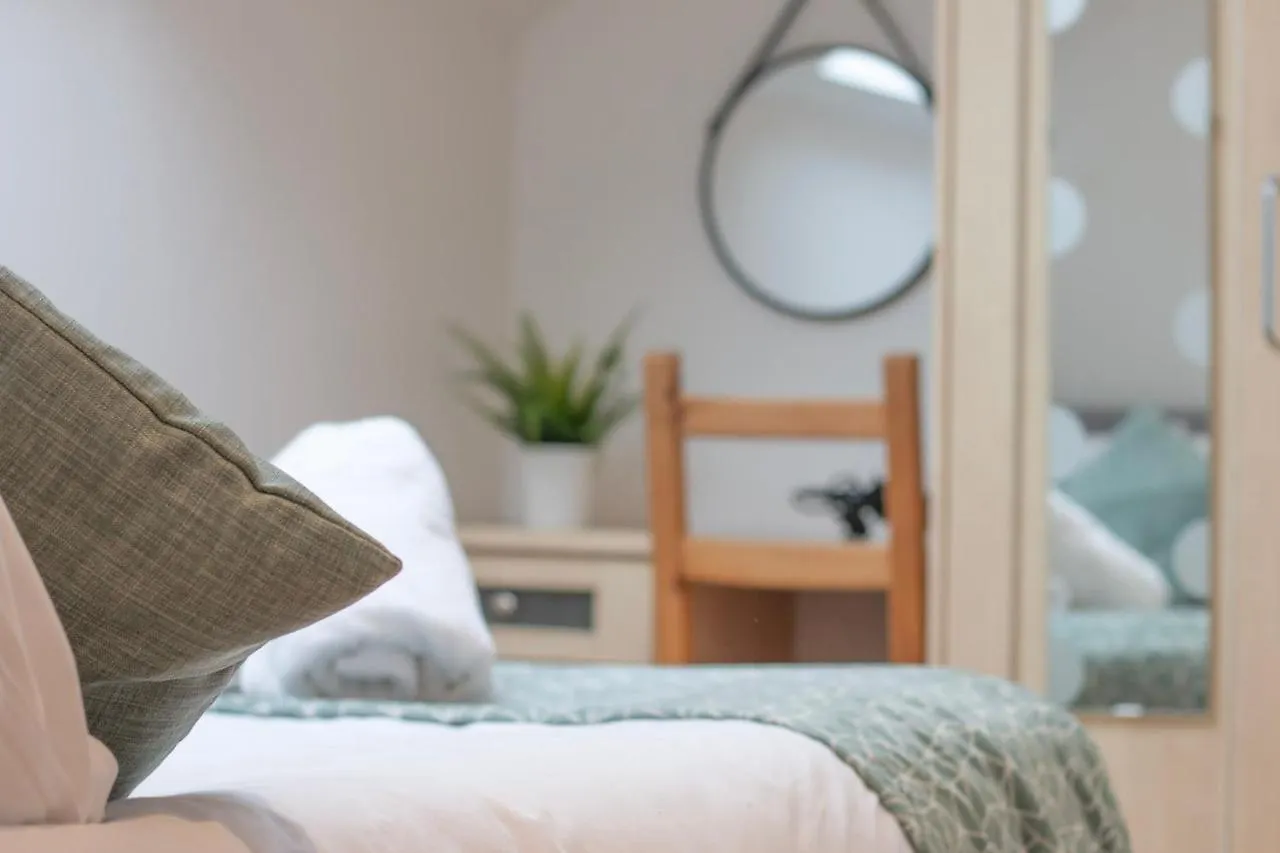 Sealock Mews By Property Promise Cardiff Holiday home