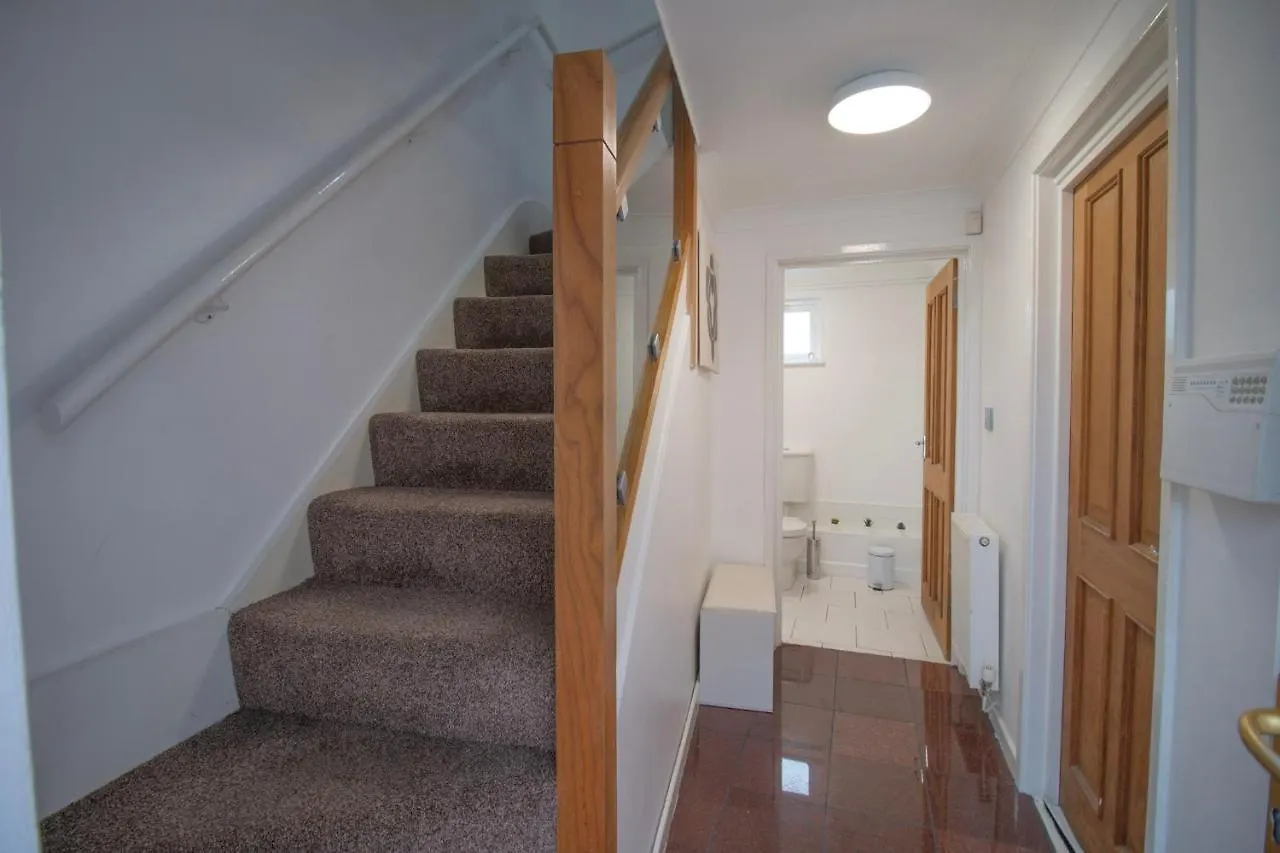 Holiday home Sealock Mews By Property Promise Cardiff United Kingdom